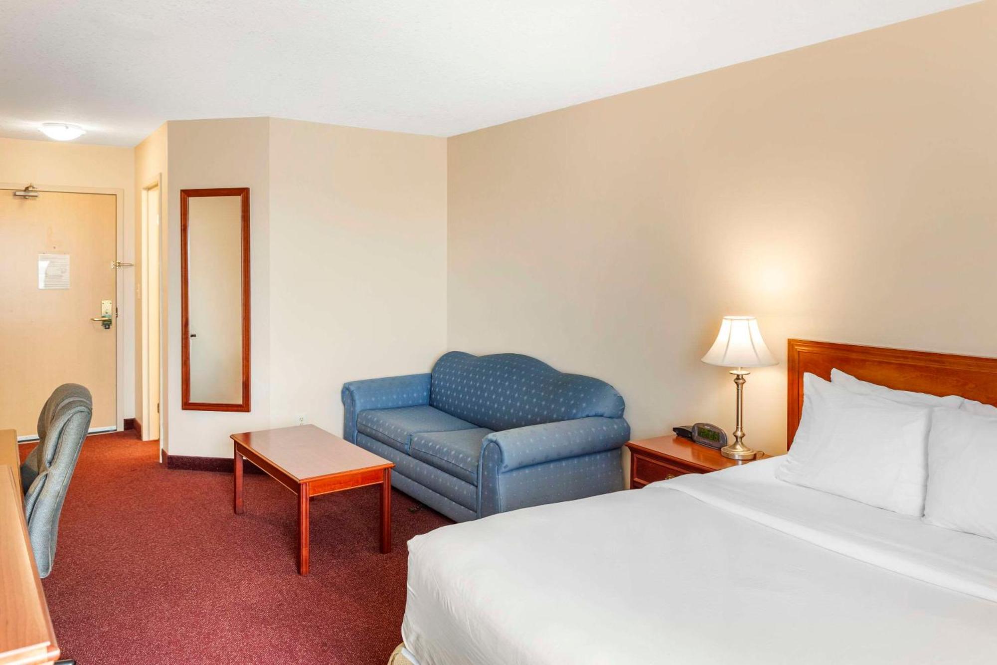 Quality Inn & Suites Edmonton International Airport Leduc Eksteriør bilde