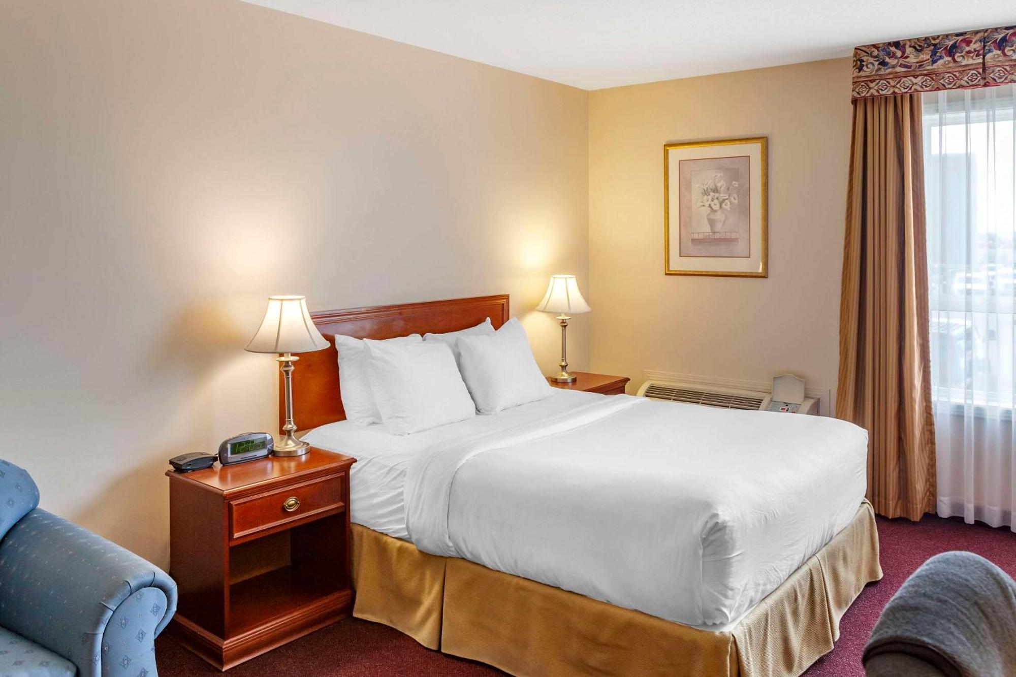 Quality Inn & Suites Edmonton International Airport Leduc Eksteriør bilde