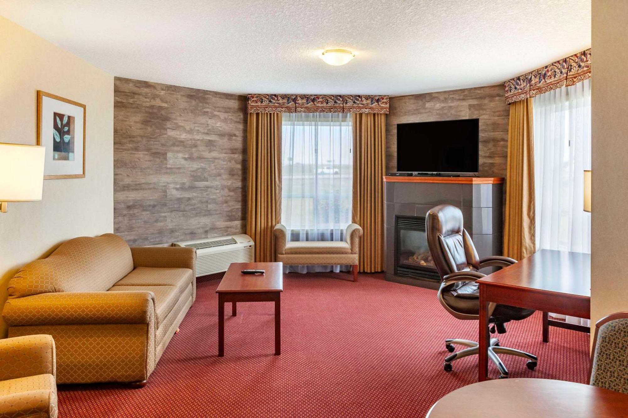 Quality Inn & Suites Edmonton International Airport Leduc Eksteriør bilde
